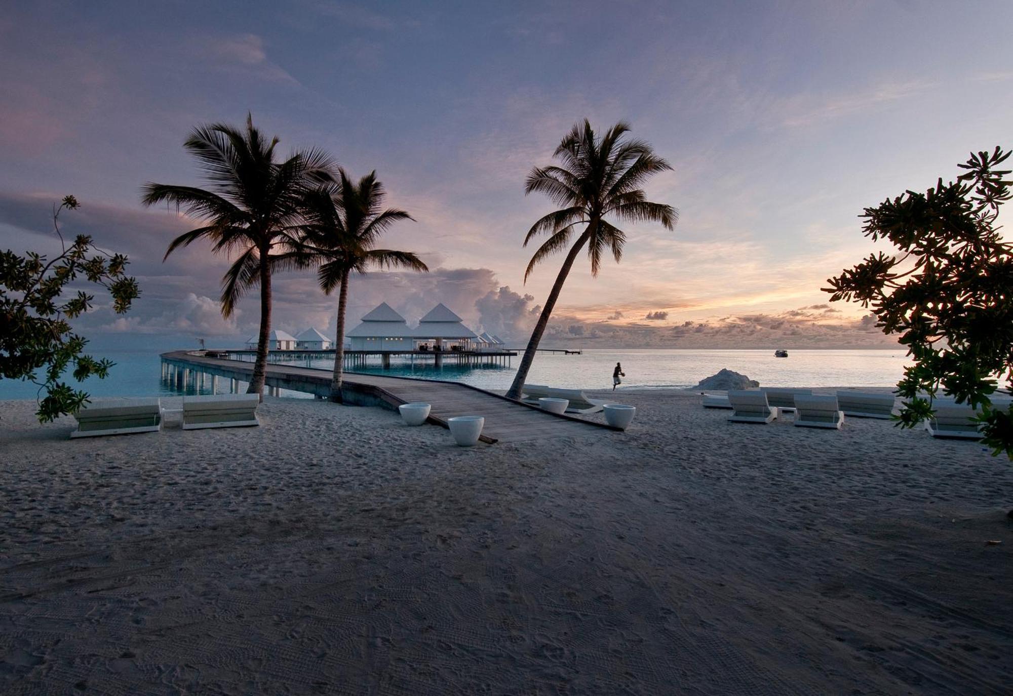 Diamonds Thudufushi Maldives Resort & Spa Thundufushi Екстериор снимка
